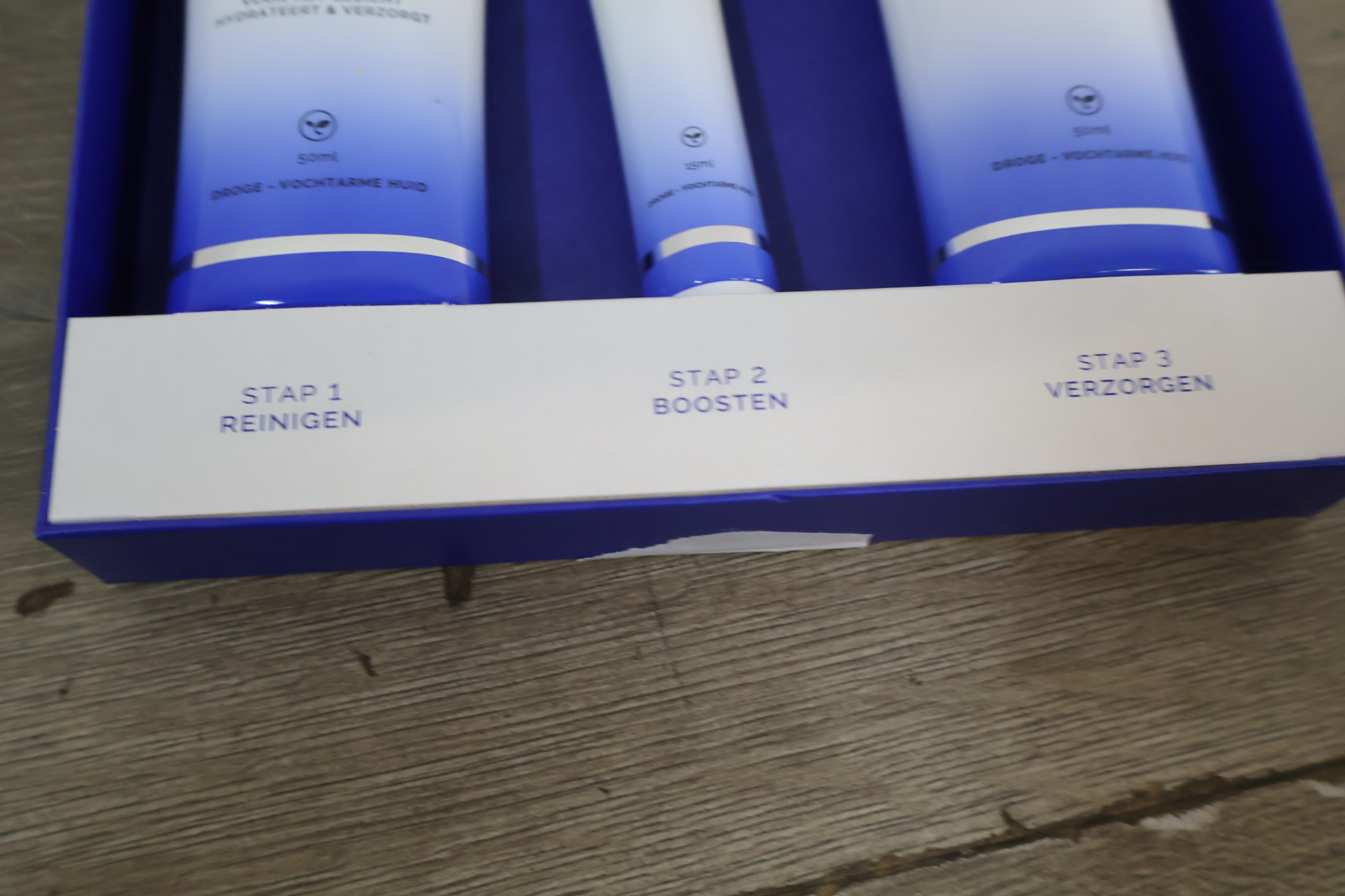 6 verscheidene verzorgingssets – foto 22 – kavel bij GSD Auctions, Zoeterwoude