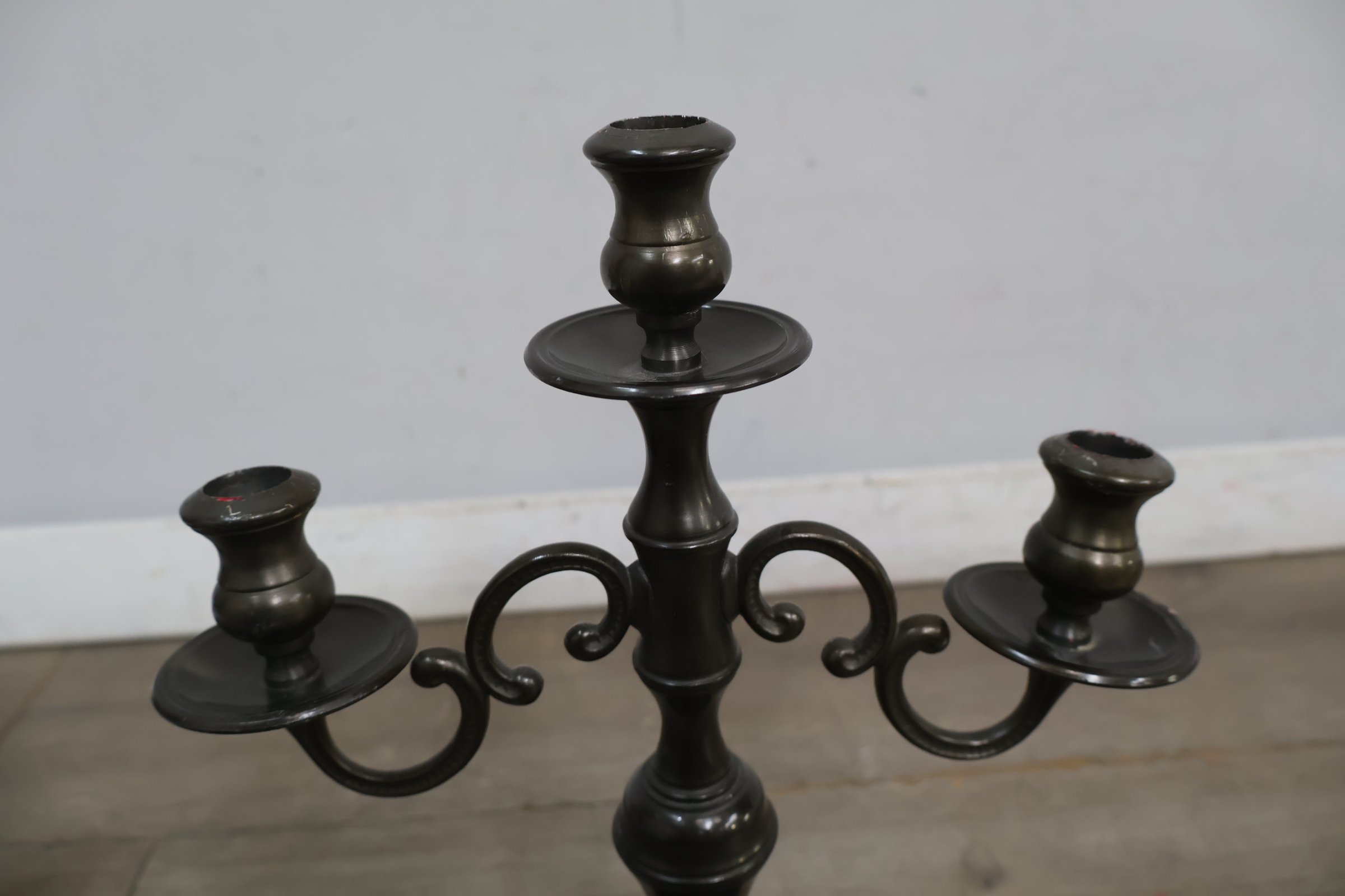 Brocante Kandelaar – foto 15 – kavel bij GSD Auctions, Zoeterwoude