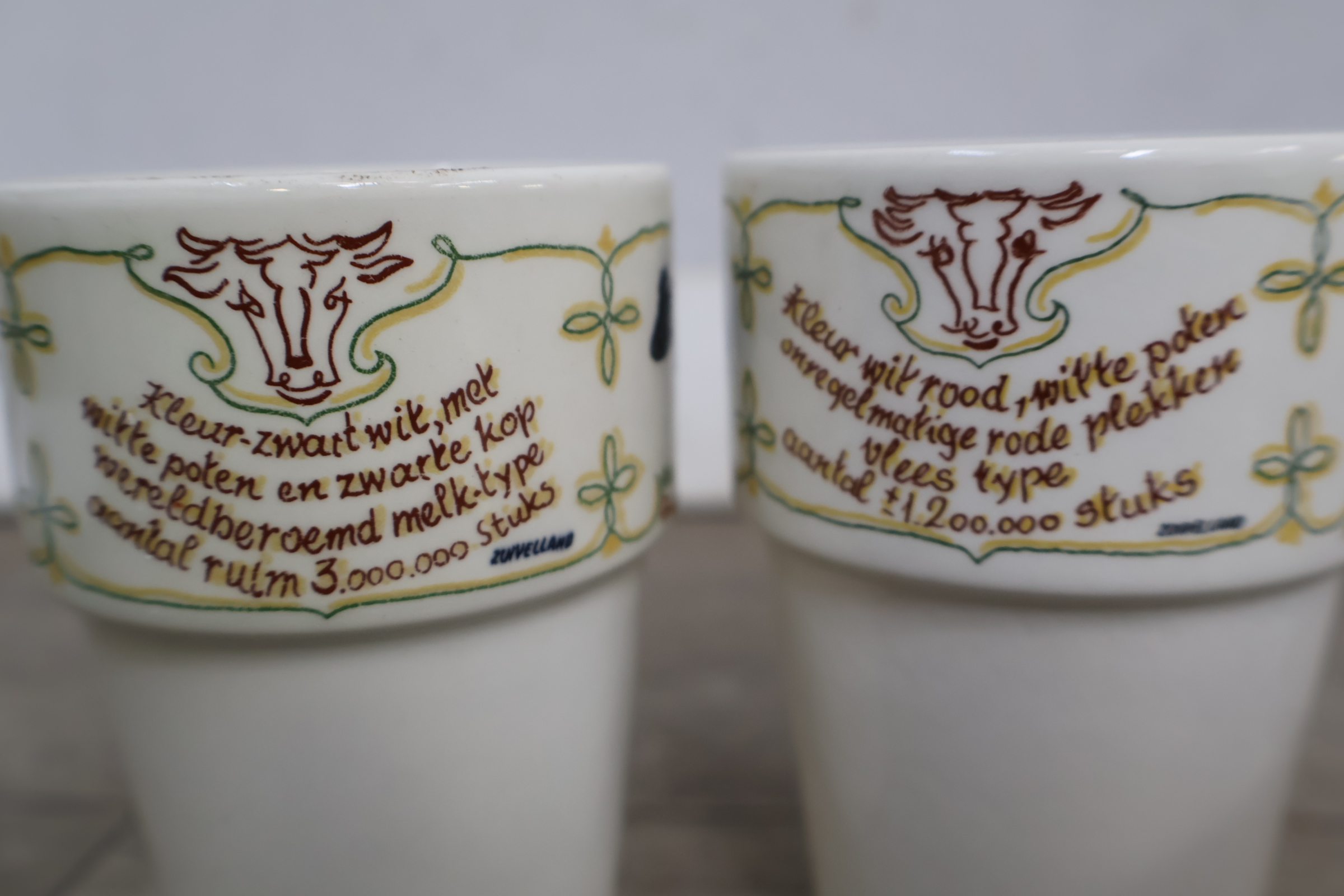 Set van 8 mokken met koeienmotief – foto 5 – kavel bij GSD Auctions, Zoeterwoude