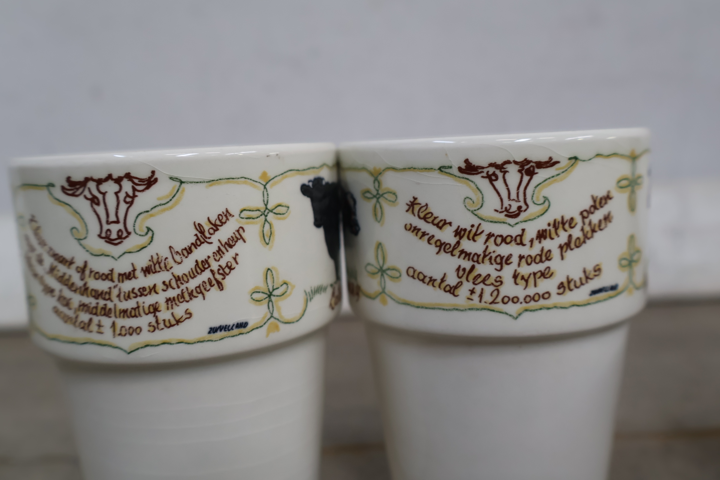 Set van 8 mokken met koeienmotief – foto 7 – kavel bij GSD Auctions, Zoeterwoude