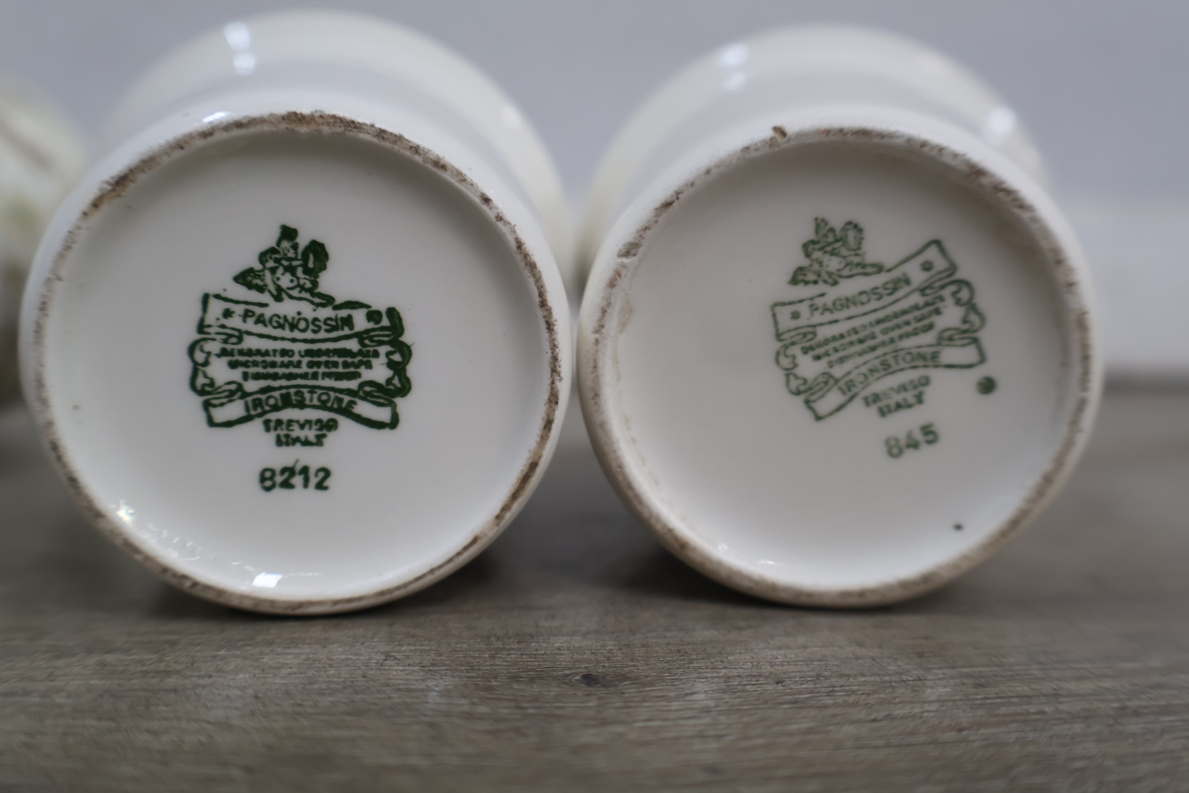 Set van 8 mokken met koeienmotief – foto 10 – kavel bij GSD Auctions, Zoeterwoude