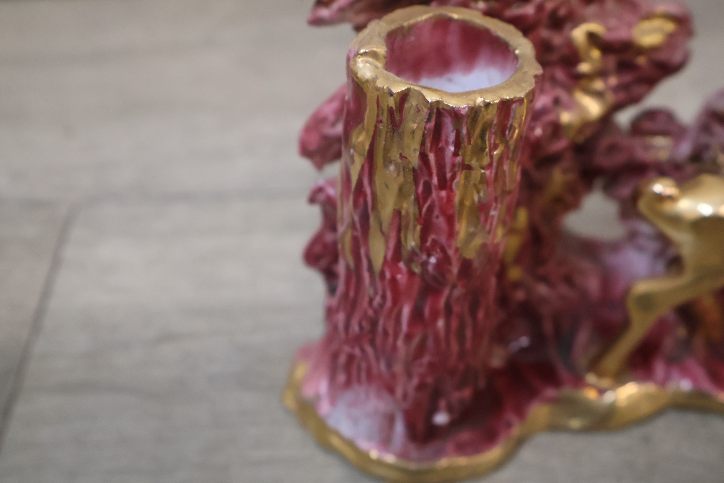 Decoratieve keramische kaarshouder – foto 8 – kavel bij GSD Auctions, Zoeterwoude