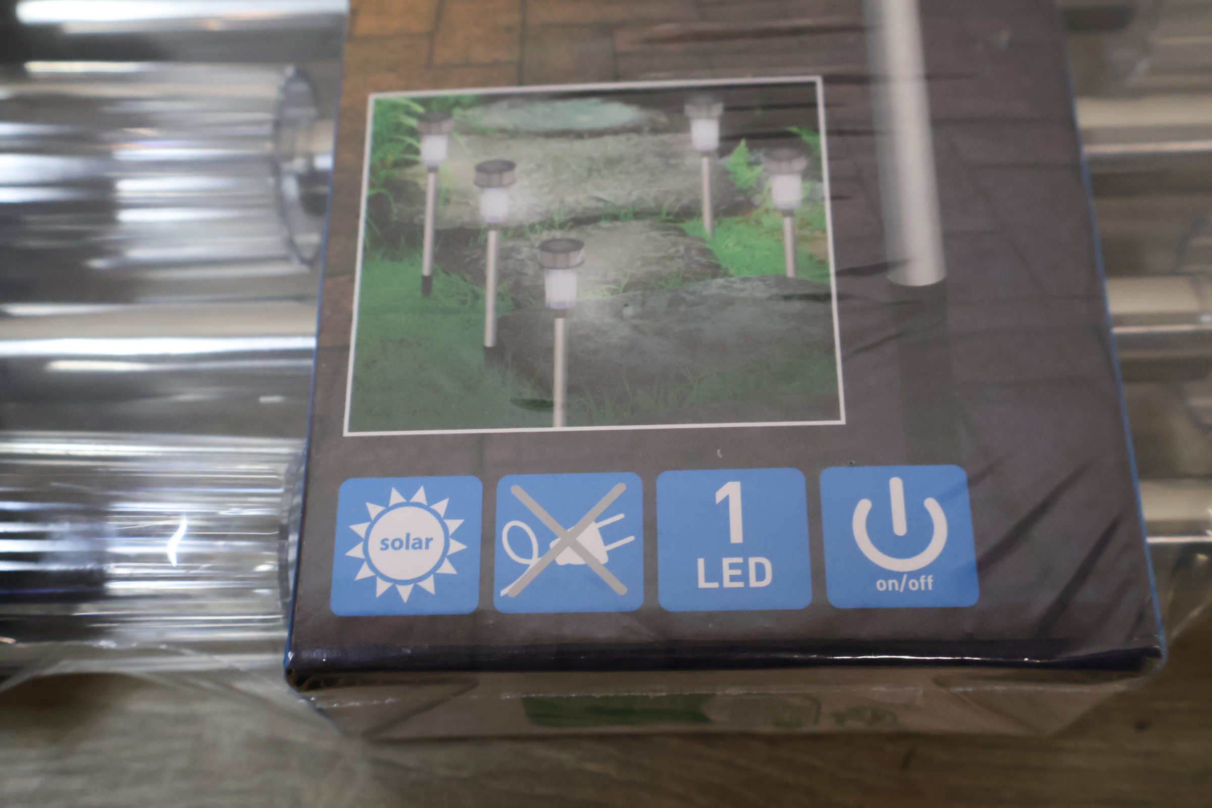 2 Sets van 7 Solar tuinlampen – foto 8 – kavel bij GSD Auctions, Zoeterwoude