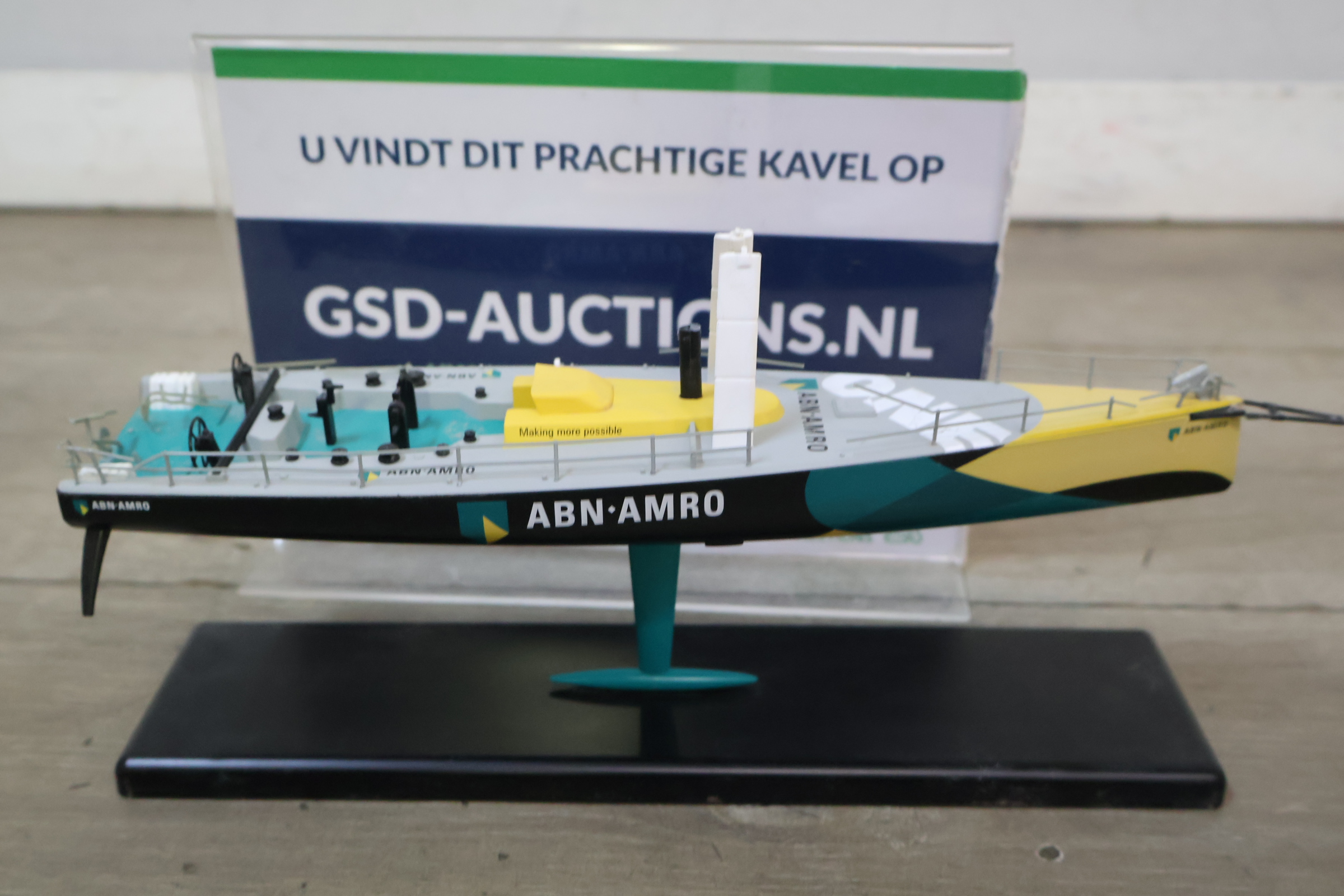 Model ABNamro zeilboot – foto 2 – kavel bij GSD Auctions, Zoeterwoude