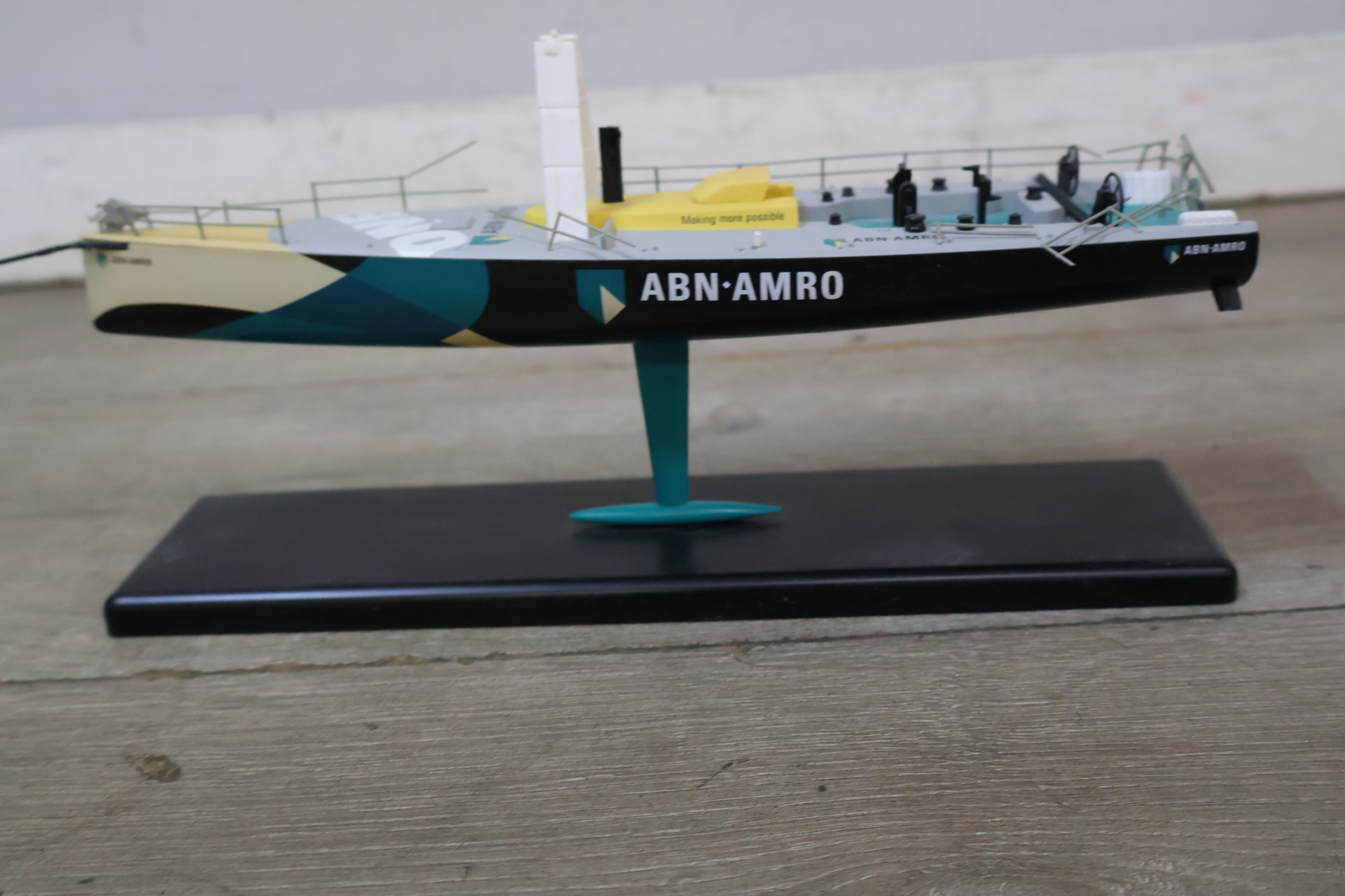 Model ABNamro zeilboot – foto 9 – kavel bij GSD Auctions, Zoeterwoude