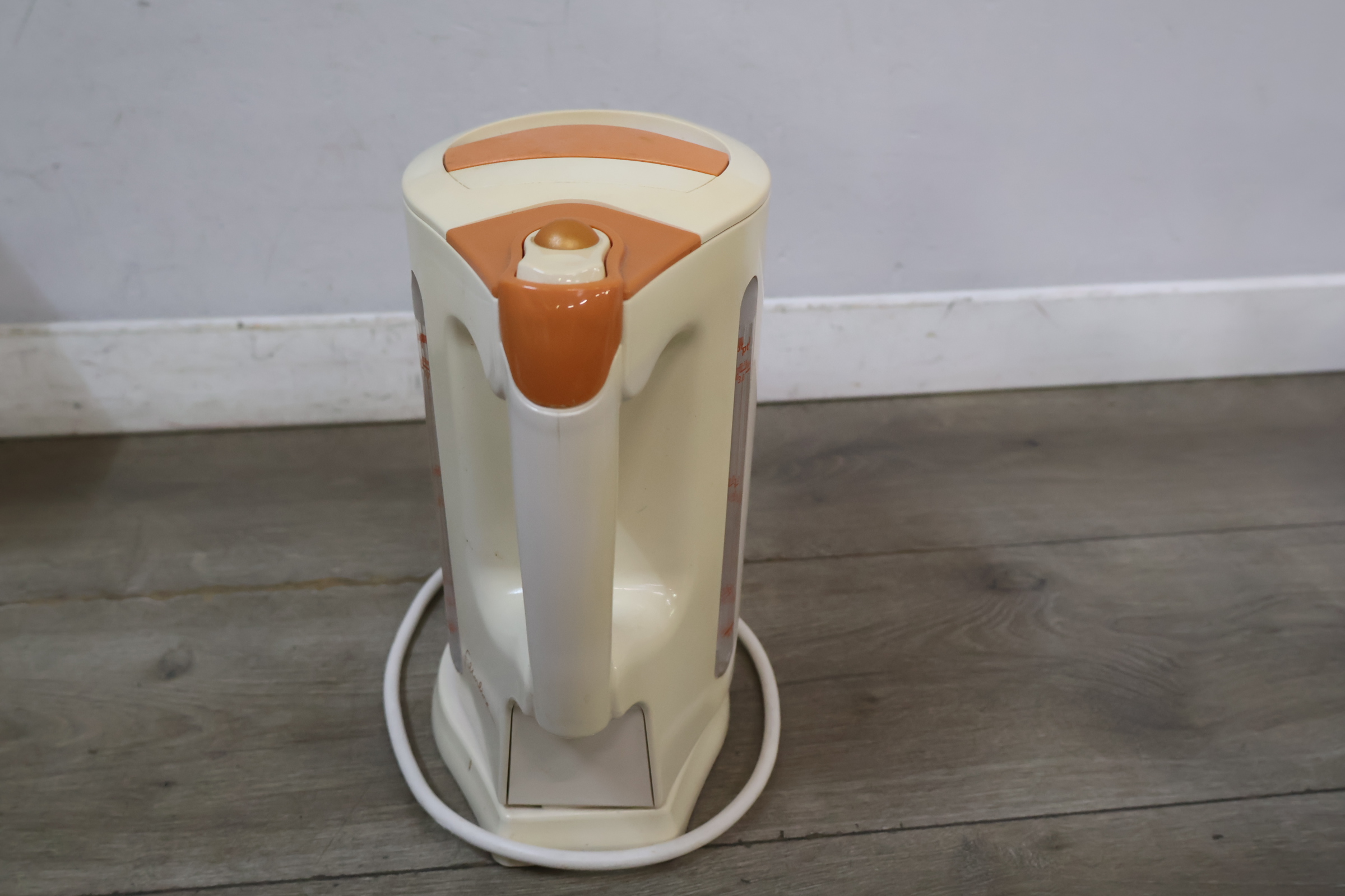 Philips waterkoker 1.5L 2400W – foto 9 – kavel bij GSD Auctions, Zoeterwoude