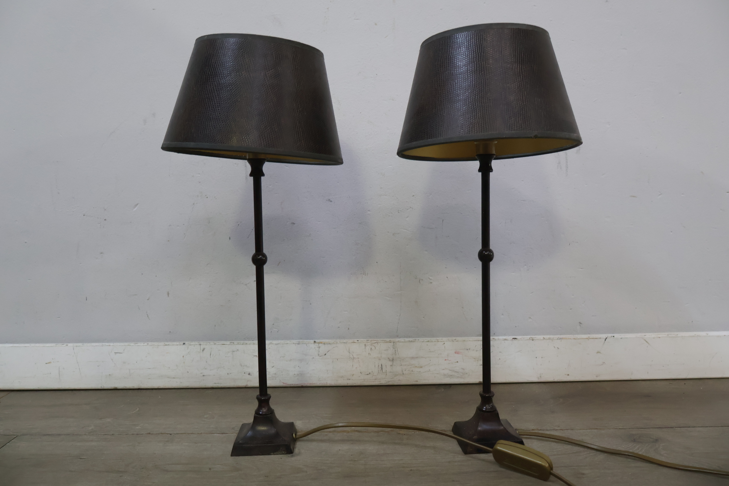 Set van 2 Klassieke Tafellampen – foto 4 – kavel bij GSD Auctions, Zoeterwoude