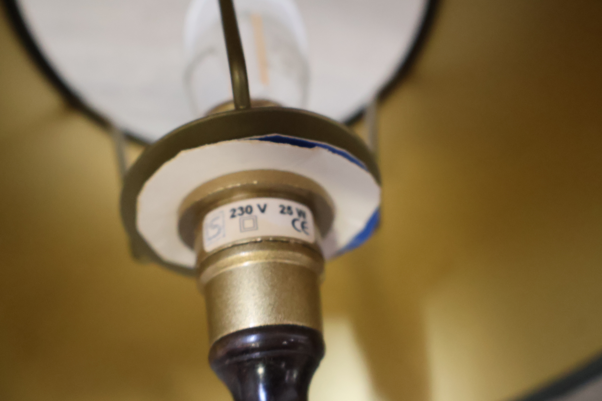 Set van 2 Klassieke Tafellampen – foto 14 – kavel bij GSD Auctions, Zoeterwoude