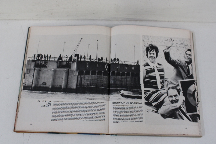 Set tijdschriften 'Het Aanzien van' over wereldnieuws – foto 10 – kavel bij GSD Auctions, Zoeterwoude
