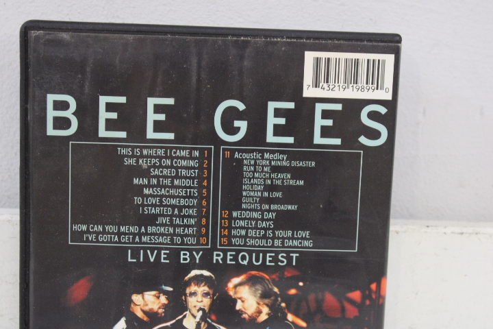 Bee Gees DVD's Live Performances – foto 6 – kavel bij GSD Auctions, Zoeterwoude