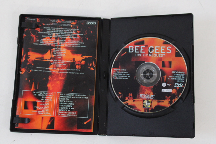 Bee Gees DVD's Live Performances – foto 7 – kavel bij GSD Auctions, Zoeterwoude