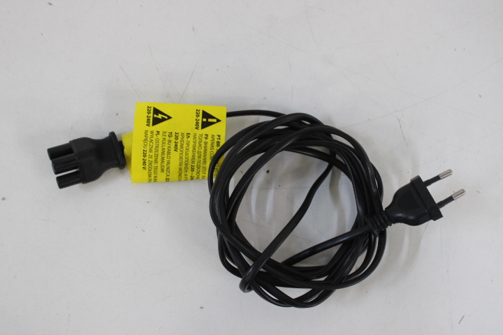 PlayStation racestuur met kabels – foto 4 – kavel bij GSD Auctions, Zoeterwoude