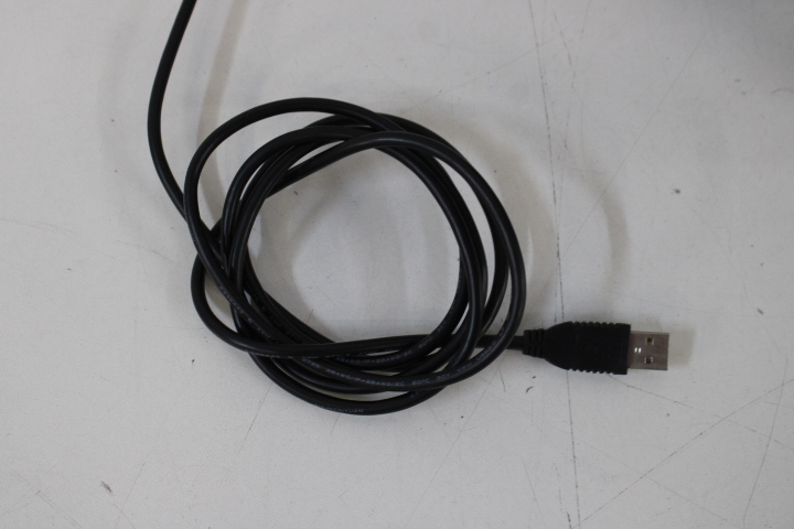 PlayStation racestuur met kabels – foto 5 – kavel bij GSD Auctions, Zoeterwoude
