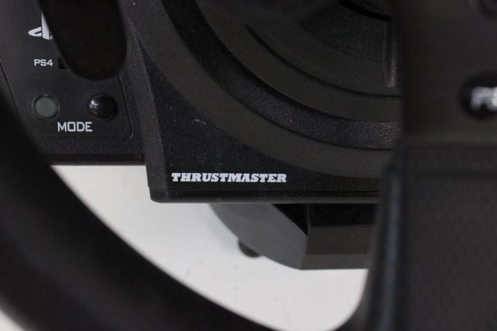 PlayStation racestuur met kabels – foto 8 – kavel bij GSD Auctions, Zoeterwoude