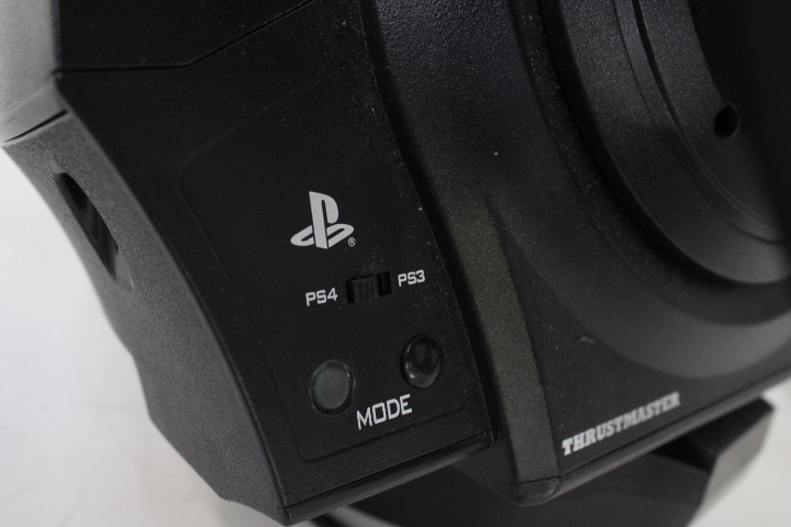 PlayStation racestuur met kabels – foto 15 – kavel bij GSD Auctions, Zoeterwoude