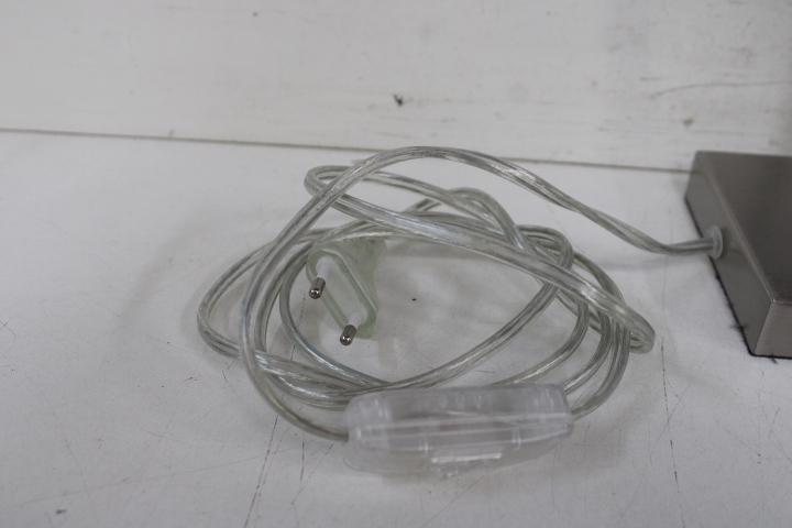 Moderne tafellamp met zwarte kap – foto 5 – kavel bij GSD Auctions, Zoeterwoude