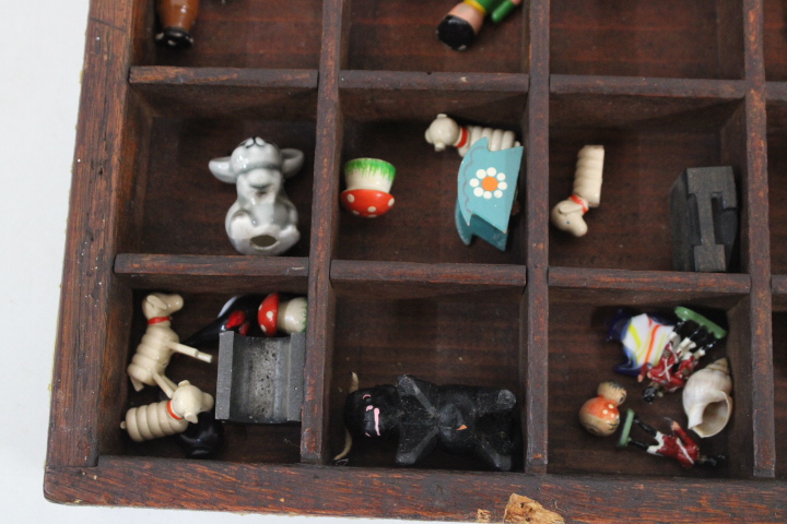 Houten letterkast met kleine vakjes – foto 17 – kavel bij GSD Auctions, Zoeterwoude
