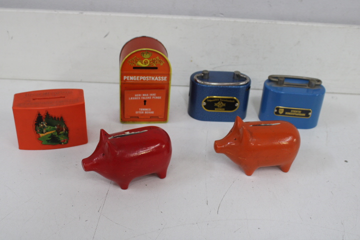 Blikken spaarvarkentjes – foto 3 – kavel bij GSD Auctions, Zoeterwoude
