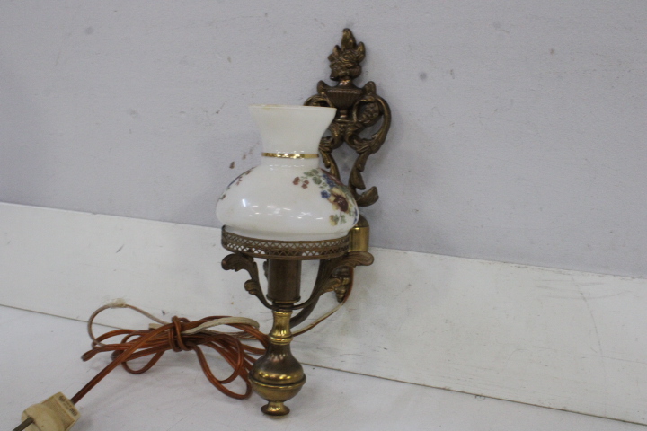 Antieke Elektrische Wandlamp – foto 4 – kavel bij GSD Auctions, Zoeterwoude