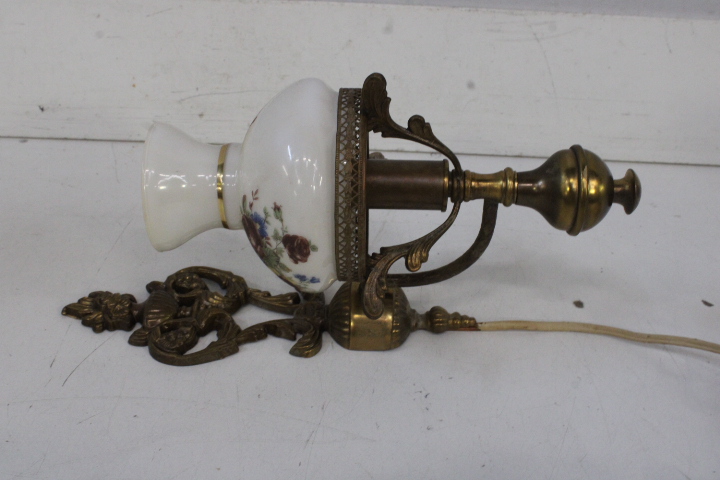 Antieke Elektrische Wandlamp – foto 9 – kavel bij GSD Auctions, Zoeterwoude