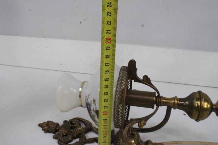 Antieke Elektrische Wandlamp – foto 15 – kavel bij GSD Auctions, Zoeterwoude