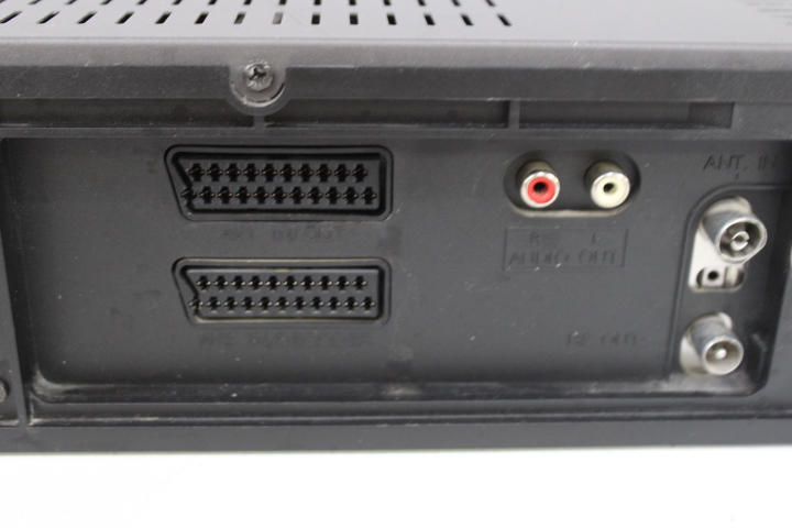 JVC HR-J760 VHS videorecorder – foto 12 – kavel bij GSD Auctions, Zoeterwoude
