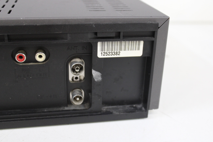 JVC HR-J760 VHS videorecorder – foto 13 – kavel bij GSD Auctions, Zoeterwoude