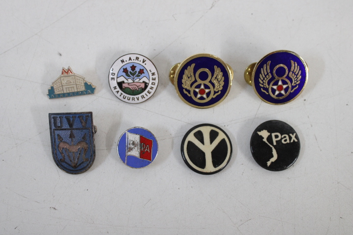 Verzameling medailles en speldjes – foto 7 – kavel bij GSD Auctions, Zoeterwoude