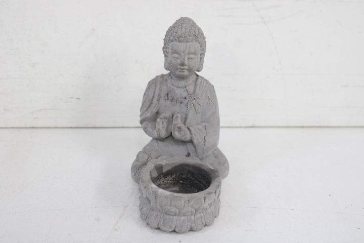 Set van zes decoratieve Aziatische beelden en pagode – foto 5 – kavel bij GSD Auctions, Zoeterwoude
