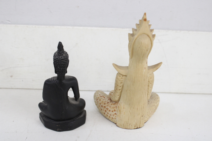 Set van zes decoratieve Aziatische beelden en pagode – foto 16 – kavel bij GSD Auctions, Zoeterwoude