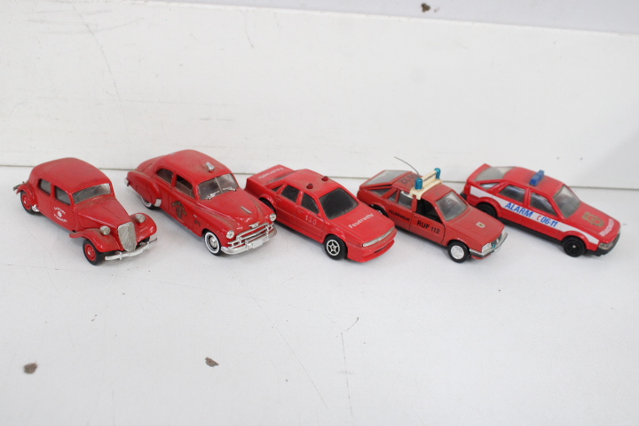 Verzameling oude speelgoedauto's en brandweerwagens – foto 10 – kavel bij GSD Auctions, Zoeterwoude
