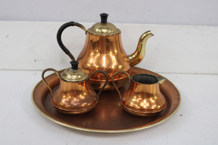 Koperen theeset met dienblad – foto 4 – kavel bij GSD Auctions, Zoeterwoude