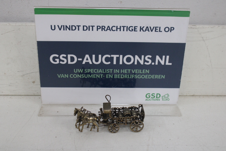 Klein metalen beeld koets met paarden – kavel bij GSD Auctions, Zoeterwoude