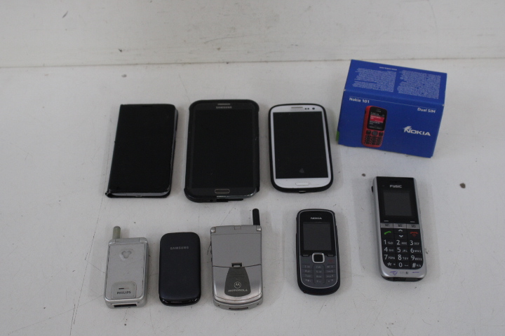 Diverse mobiele telefoons met Nokia doosje – foto 3 – kavel bij GSD Auctions, Zoeterwoude