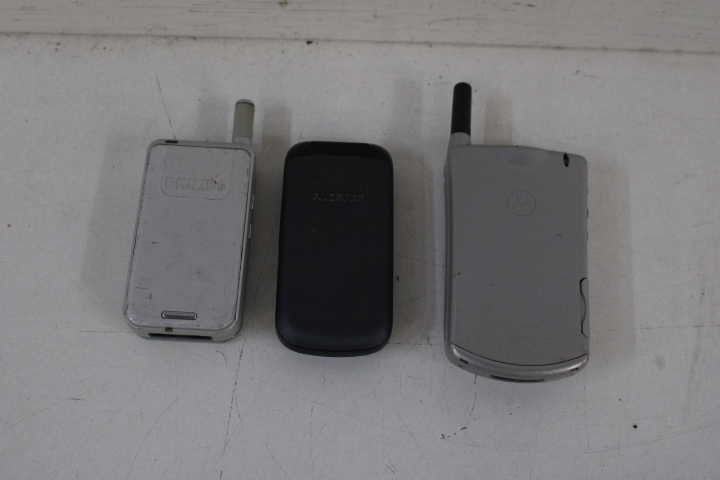 Diverse mobiele telefoons met Nokia doosje – foto 9 – kavel bij GSD Auctions, Zoeterwoude