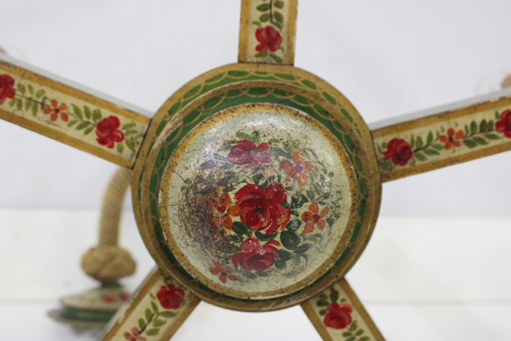 Antieke groene houten hanglamp – foto 13 – kavel bij GSD Auctions, Zoeterwoude