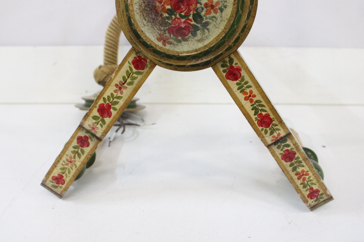 Antieke groene houten hanglamp – foto 15 – kavel bij GSD Auctions, Zoeterwoude