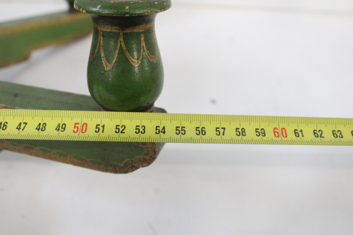 Antieke groene houten hanglamp – foto 17 – kavel bij GSD Auctions, Zoeterwoude