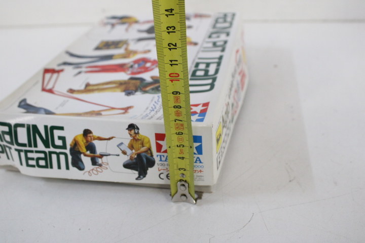 Tamiya Racing Pit Team modelbouwfiguren set – foto 13 – kavel bij GSD Auctions, Zoeterwoude