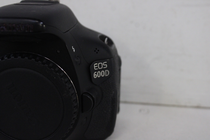 Canon EOS600D spiegelreflexcamera met accessoires – foto 9 – kavel bij GSD Auctions, Zoeterwoude