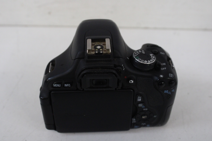 Canon EOS600D spiegelreflexcamera met accessoires – foto 13 – kavel bij GSD Auctions, Zoeterwoude
