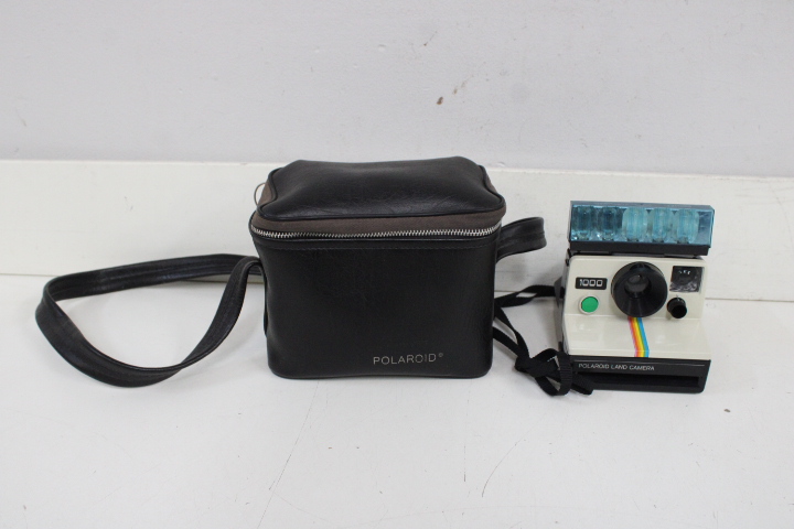 Polaroid Land Camera met zwarte draagtas – foto 3 – kavel bij GSD Auctions, Zoeterwoude