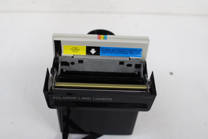 Polaroid Land Camera met zwarte draagtas – foto 12 – kavel bij GSD Auctions, Zoeterwoude