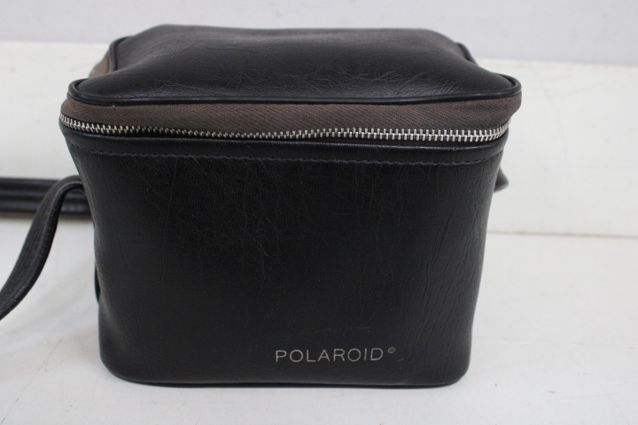 Polaroid Land Camera met zwarte draagtas – foto 18 – kavel bij GSD Auctions, Zoeterwoude