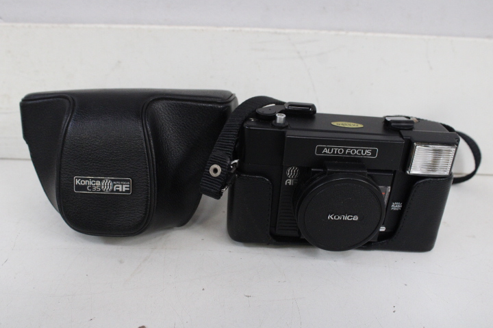 Vintage camera's met leren tas – foto 12 – kavel bij GSD Auctions, Zoeterwoude
