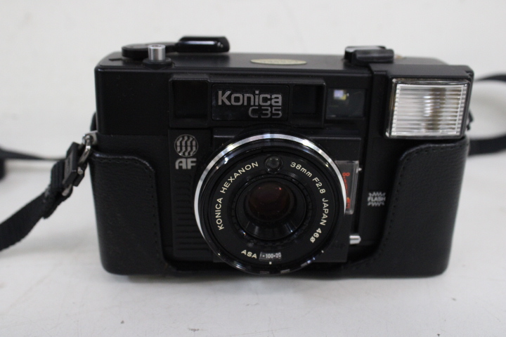 Vintage camera's met leren tas – foto 15 – kavel bij GSD Auctions, Zoeterwoude