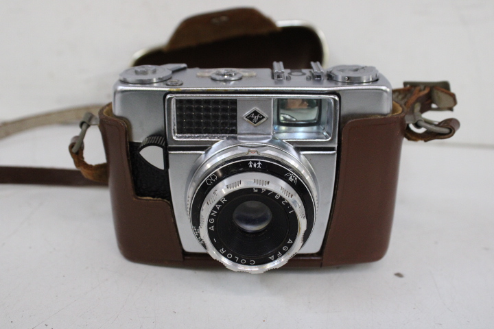 Vintage camera's met leren tas – foto 21 – kavel bij GSD Auctions, Zoeterwoude