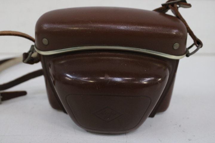 Vintage camera's met leren tas – foto 25 – kavel bij GSD Auctions, Zoeterwoude