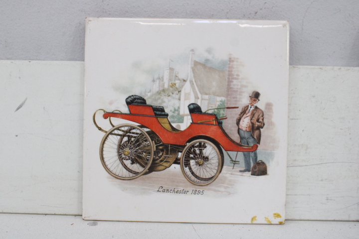 Set van 8 decoratieve tegels met klassieke auto's en molen – foto 6 – kavel bij GSD Auctions, Zoeterwoude