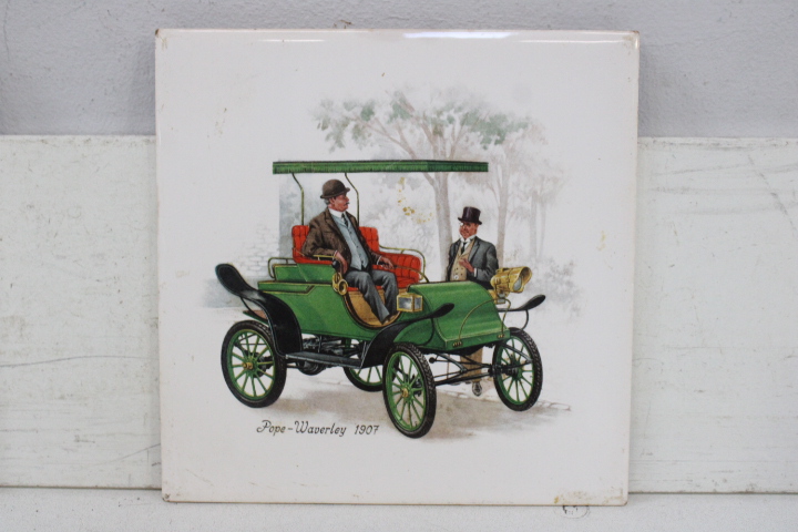 Set van 8 decoratieve tegels met klassieke auto's en molen – foto 7 – kavel bij GSD Auctions, Zoeterwoude